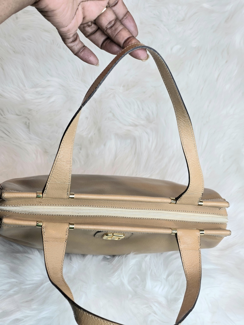 Christian Dior Vintage Tan Leather Handbag Gold Tone Hardware with COA & Dustbag - Picture 4 of 17